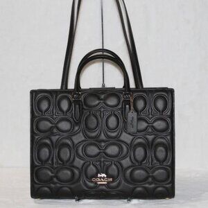 NWT Coach Maggie Large Tote Bag In Signature Leather CY672